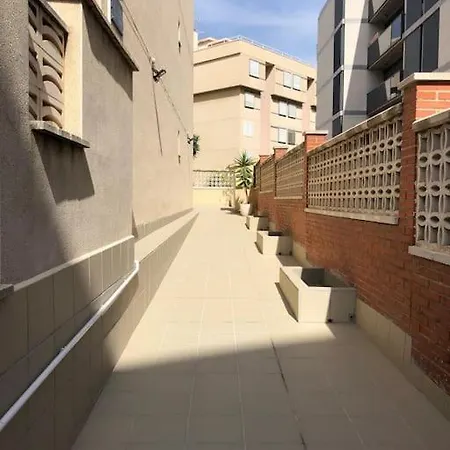 Pis A Tocar De La Platja Amb Wifi I Parking Inclos Apartment Calafell
