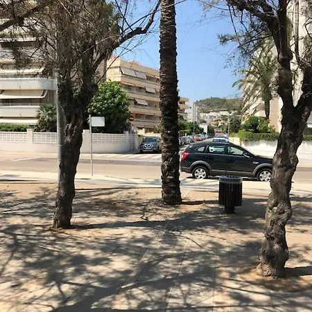 Apartment Pis A Tocar De La Platja Amb Wifi I Parking Inclos